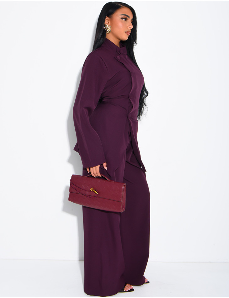 Ensemble tailleur blazer boutonnière asymétrique et pantalon droit