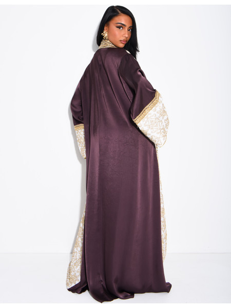 Abaya premium en satin brodé et pompons avec sous robe assortie