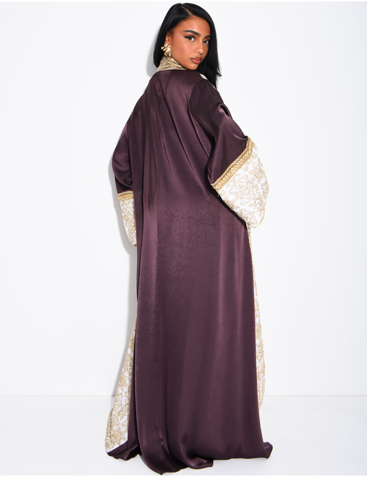 Abaya premium en satin brodé et pompons avec sous robe assortie