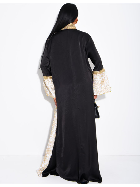 Abaya premium en satin brodé et pompons avec sous robe assortie