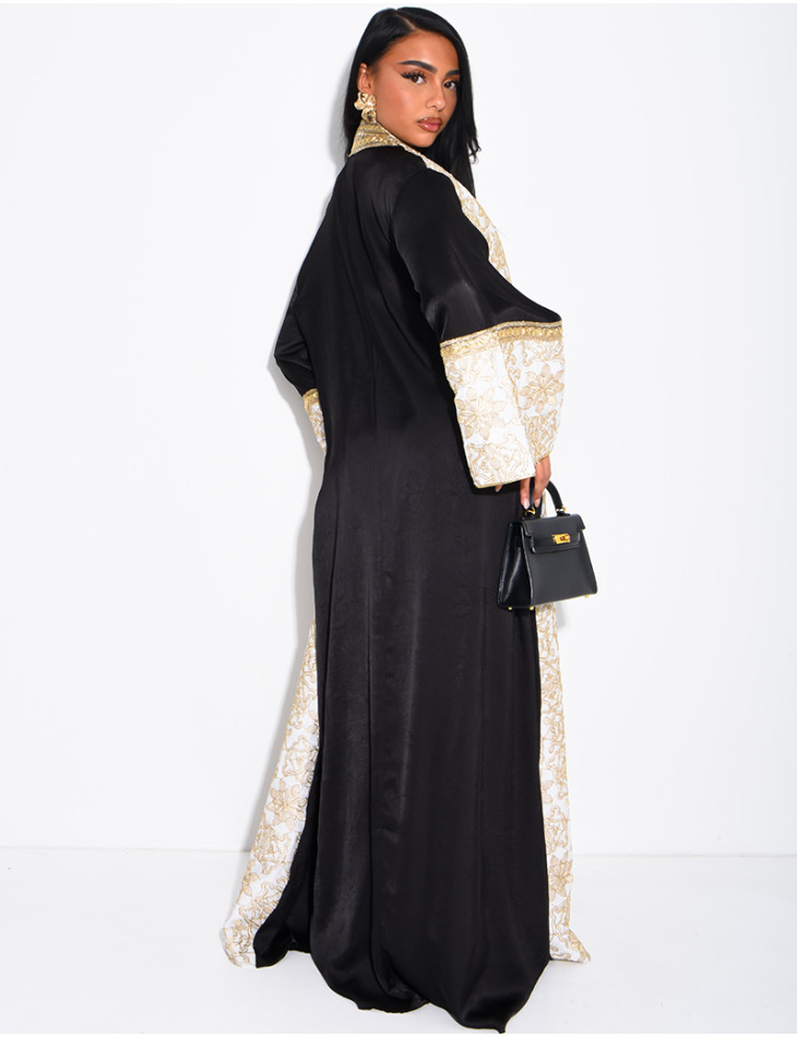 Abaya premium en satin brodé et pompons avec sous robe assortie