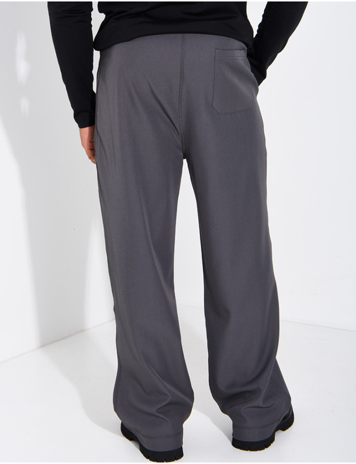 Loose-fitting trousers