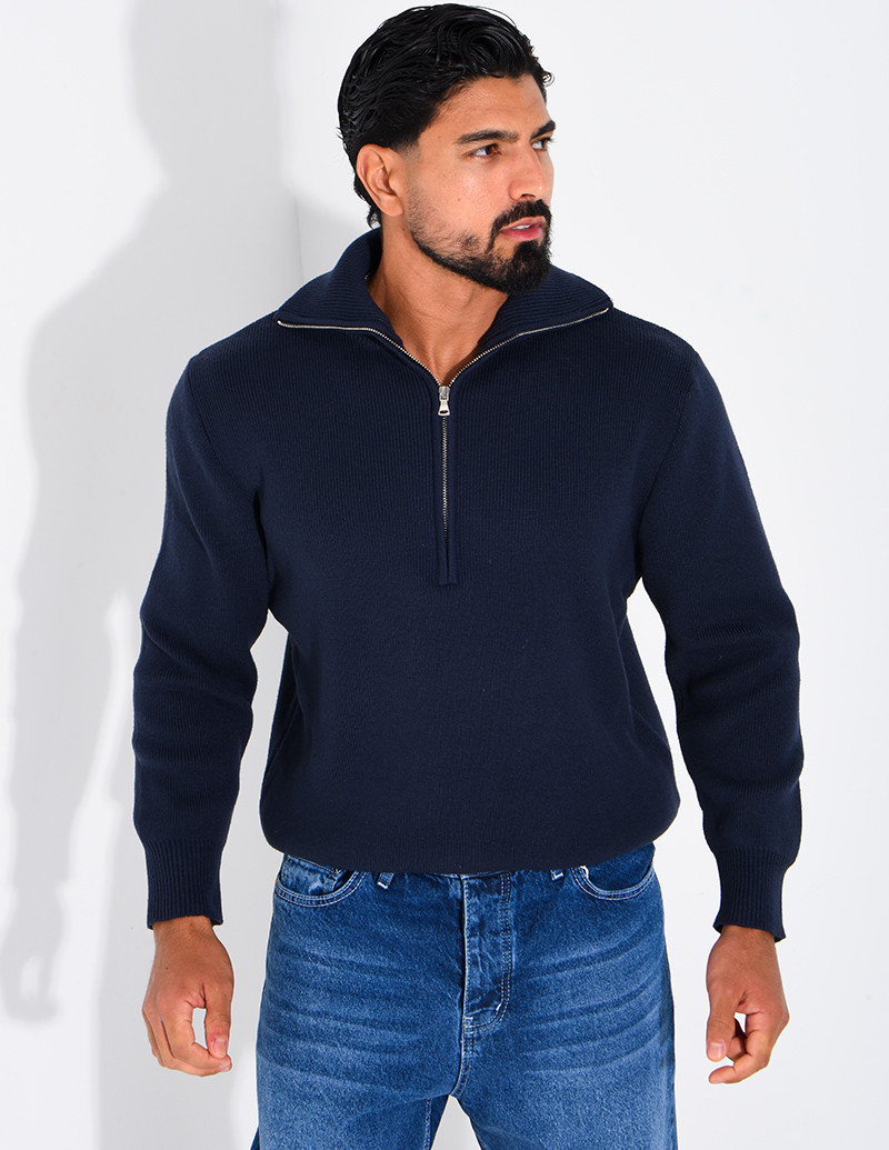 Pull côtelé à col zippé