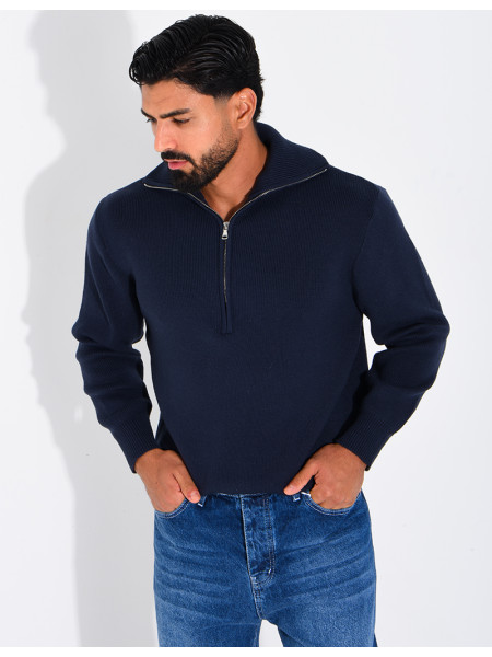 Pull côtelé à col zippé