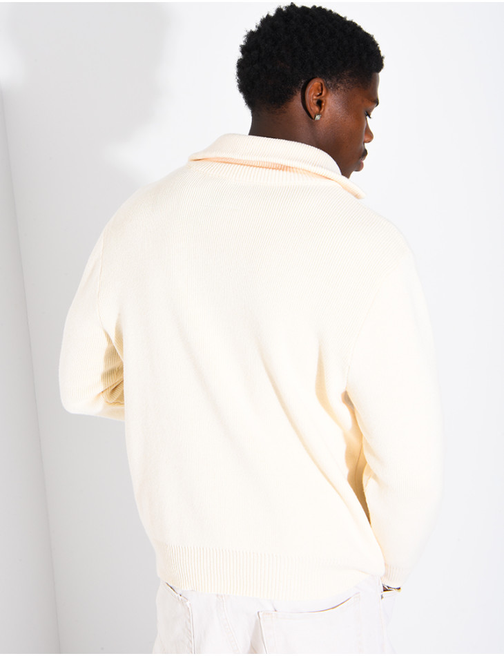 Pull côtelé à col zippé