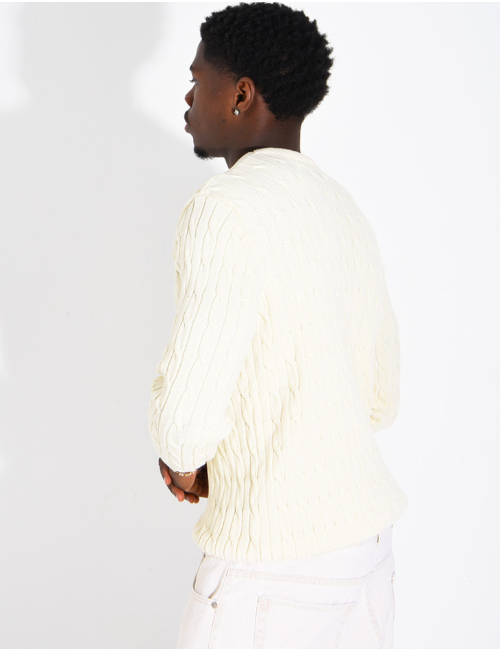 Pull en laine torsadée