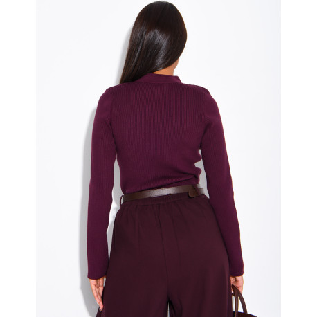 Asian-style ribbed sweater with ties at the collar