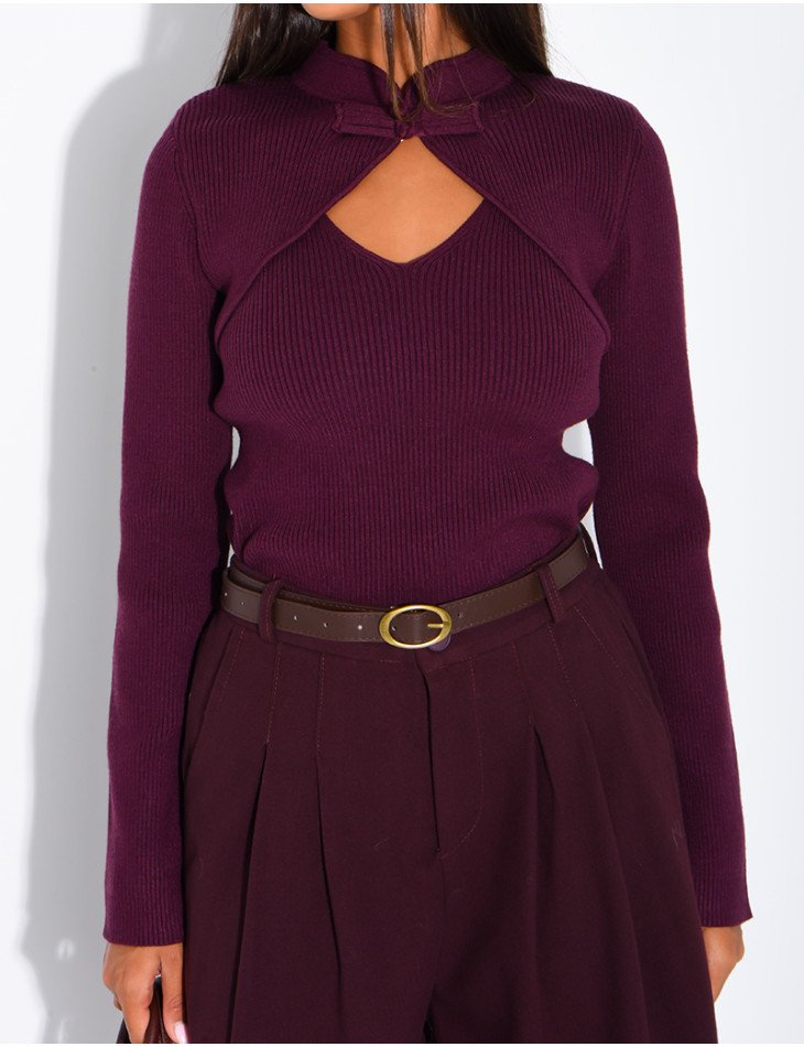 Asian-style ribbed sweater with ties at the collar