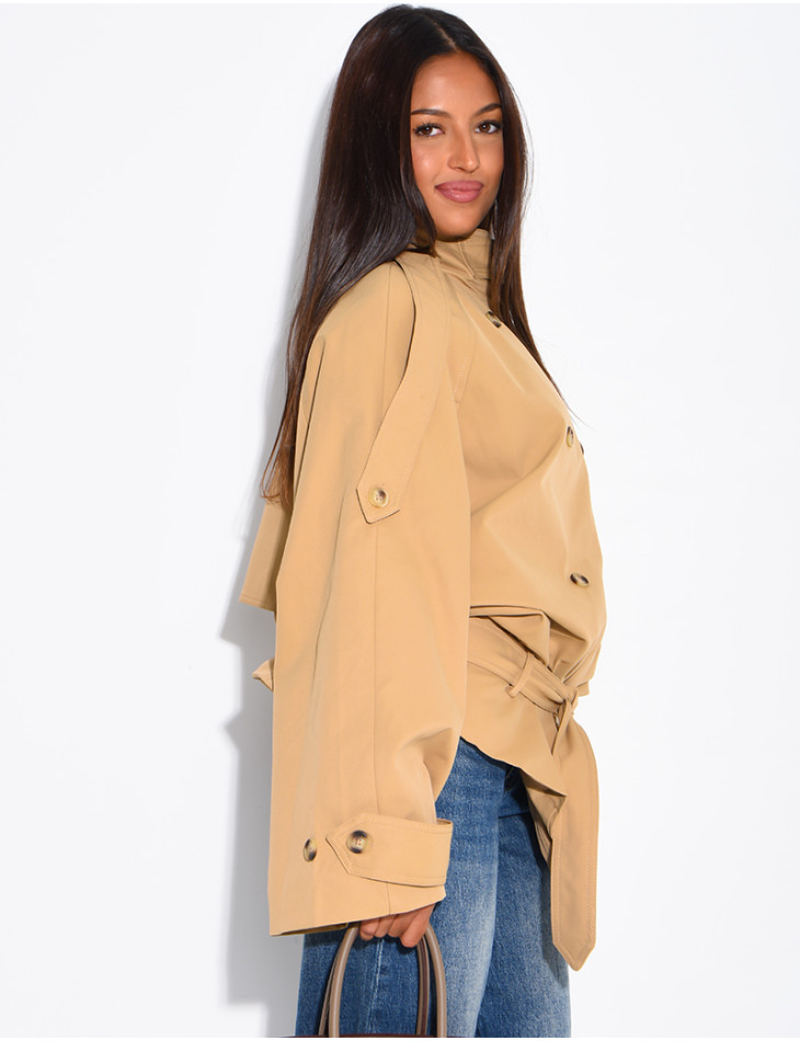 Halblanger Trenchcoat mit Gürtel an der Taille