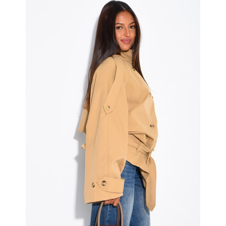 Halblanger Trenchcoat mit Gürtel an der Taille