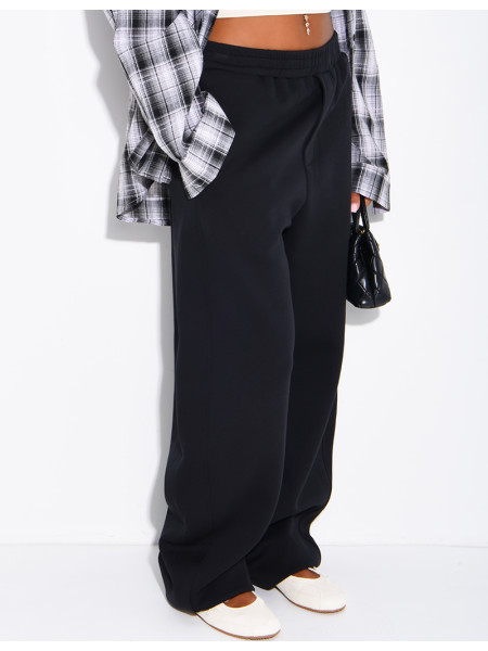 Oversized jogging bottoms