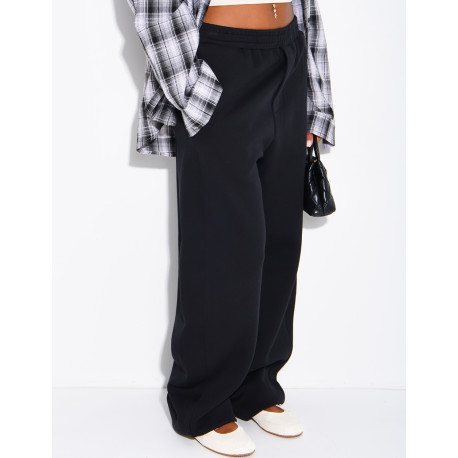 Oversized jogging bottoms