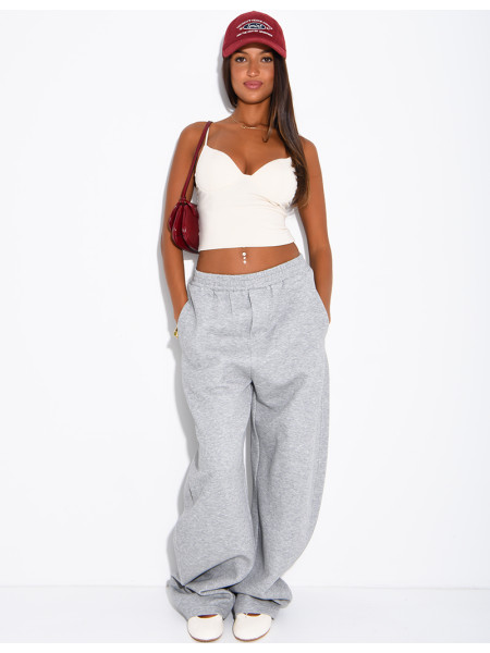 Oversized jogging bottoms