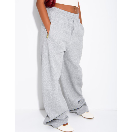 Oversized jogging bottoms