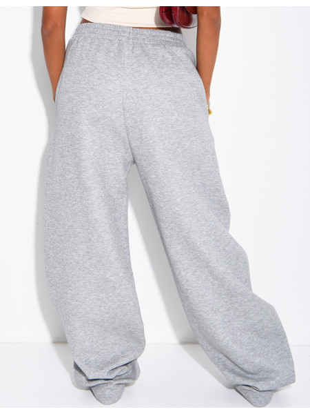 Oversized jogging bottoms