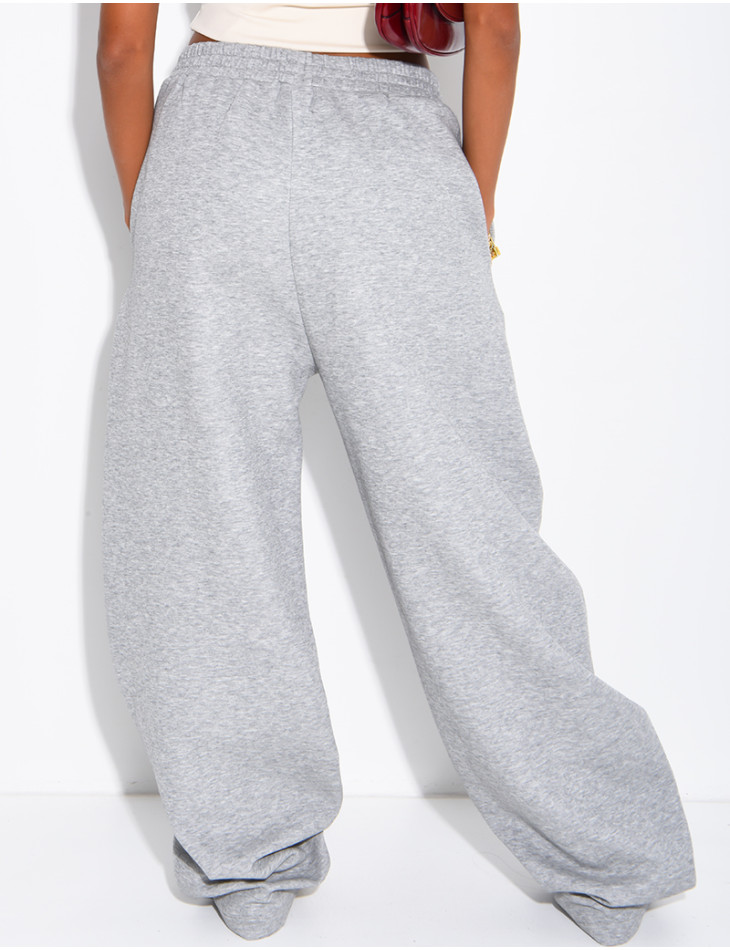 Oversized jogging bottoms