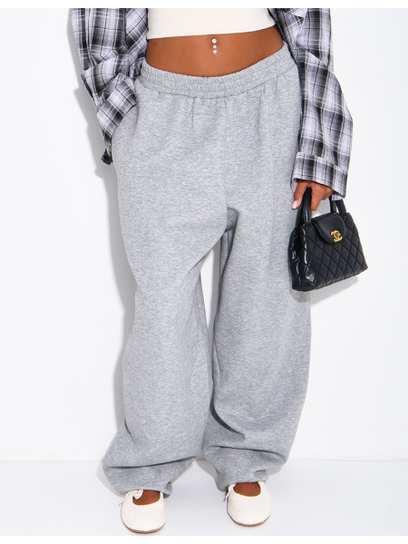Oversized barrel-cut jogging trousers