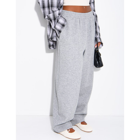 Oversized barrel-cut jogging trousers