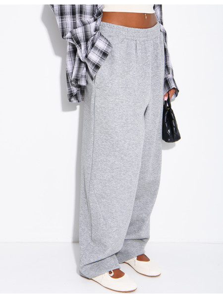 Oversized barrel-cut jogging trousers
