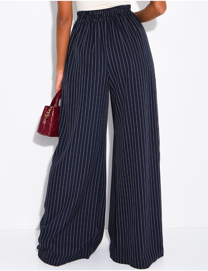 Pantalon de tailleur coupe large effet bouffant à rayures