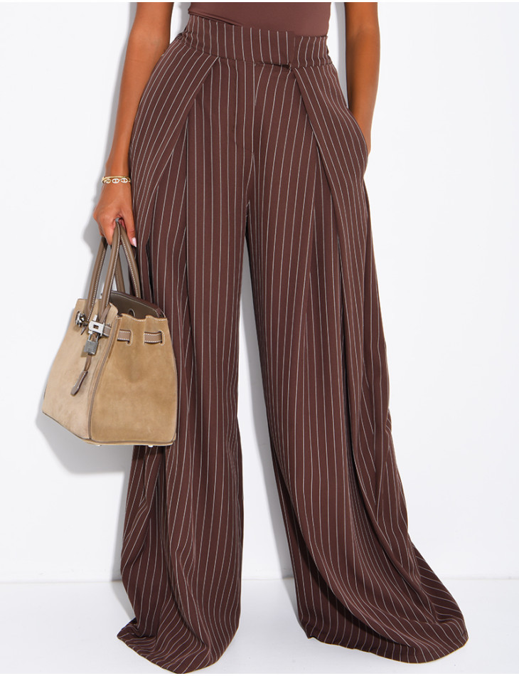 Wide-leg tailored trousers with a puffed effect and striped pattern