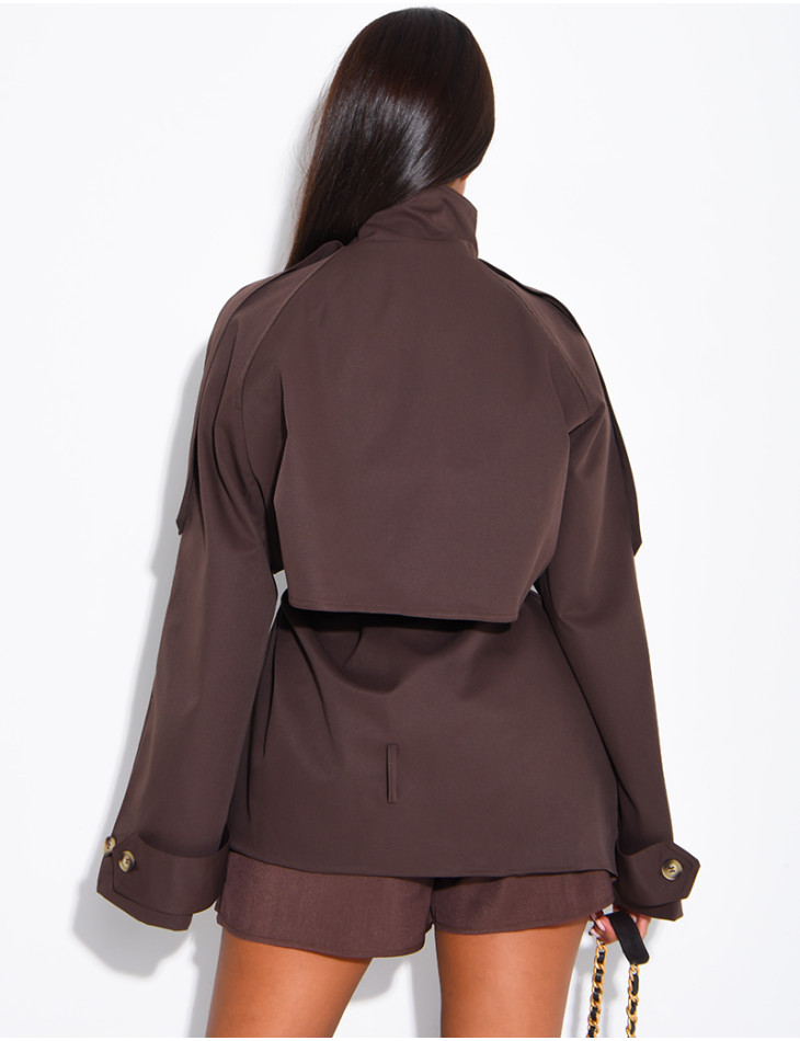 Halblanger Trenchcoat mit Gürtel an der Taille
