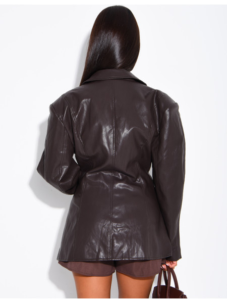 Taillierter Blazer aus Kunstleder mit Schulterpolstern