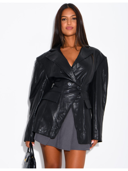 Taillierter Blazer aus Kunstleder mit Schulterpolstern