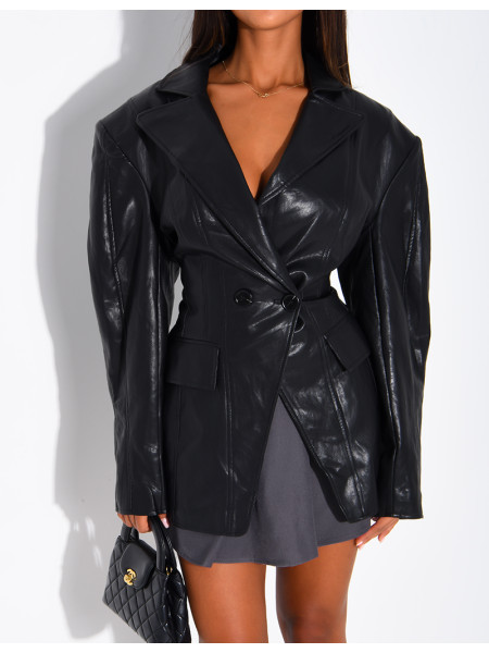 Taillierter Blazer aus Kunstleder mit Schulterpolstern