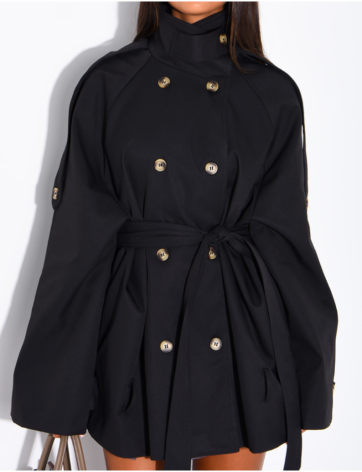 Halblanger Trenchcoat mit Gürtel an der Taille