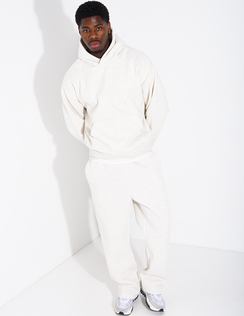 Ensemble pantalon et sweat...