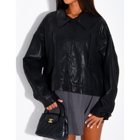 Kurze Jacke aus Kunstleder
