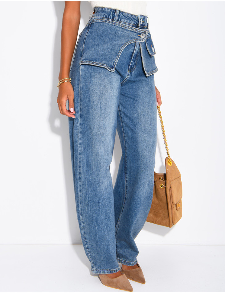 Hoch taillierte Barrel-Jeans mit Waschung und Einsätzen