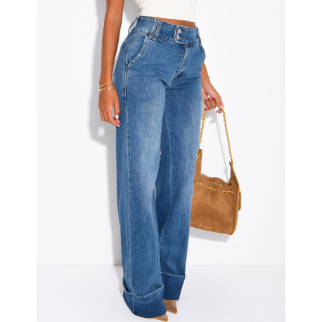 High-waisted, straight-leg jeans with cuffs