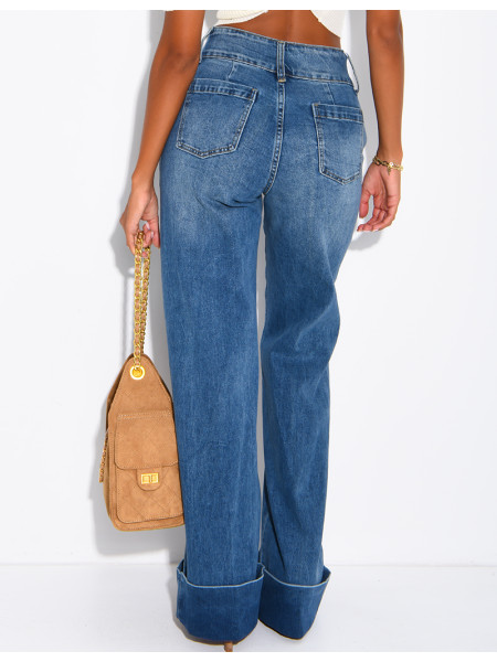 High-waisted, straight-leg jeans with cuffs