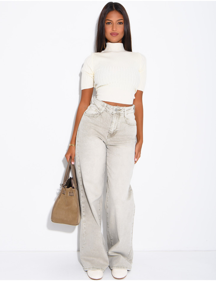 High-waisted, straight-leg jeans with a vintage wash