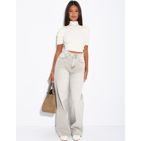 High-waisted, straight-leg jeans with a vintage wash