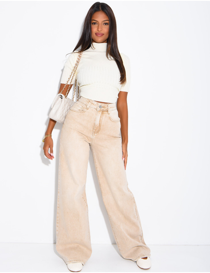 High-waisted, straight-leg jeans with a vintage wash