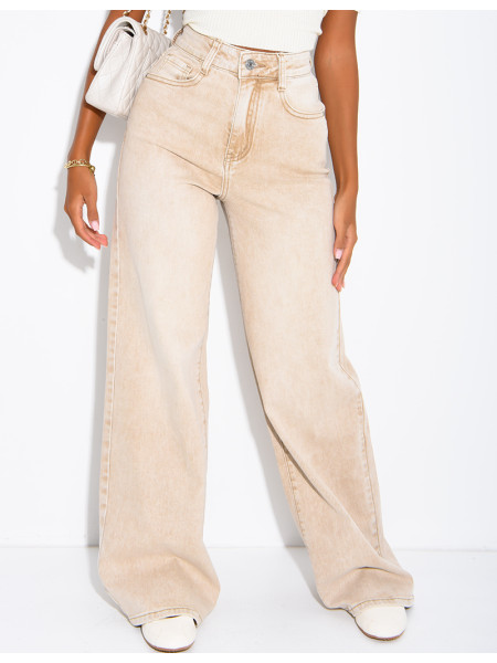 High-waisted, straight-leg jeans with a vintage wash