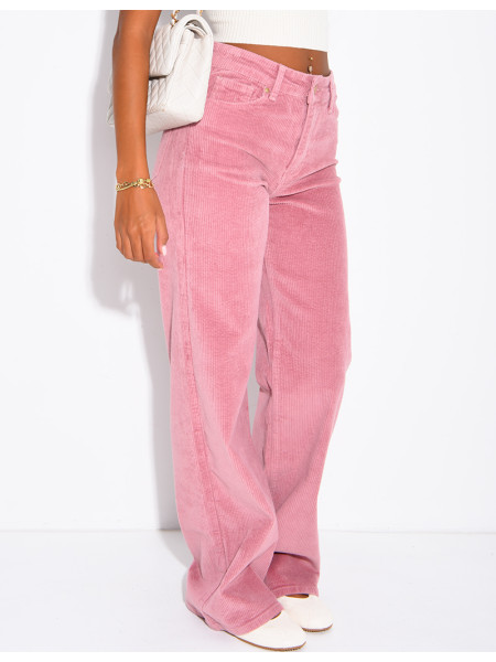 Jeans mit geradem Schnitt aus Cord