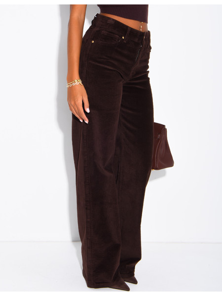 Jeans mit geradem Schnitt aus Cord