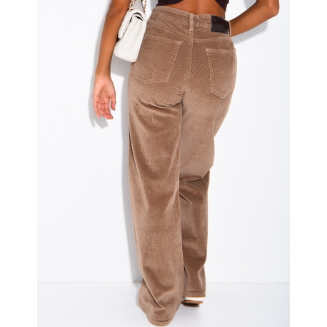 Jeans mit geradem Schnitt aus Cord