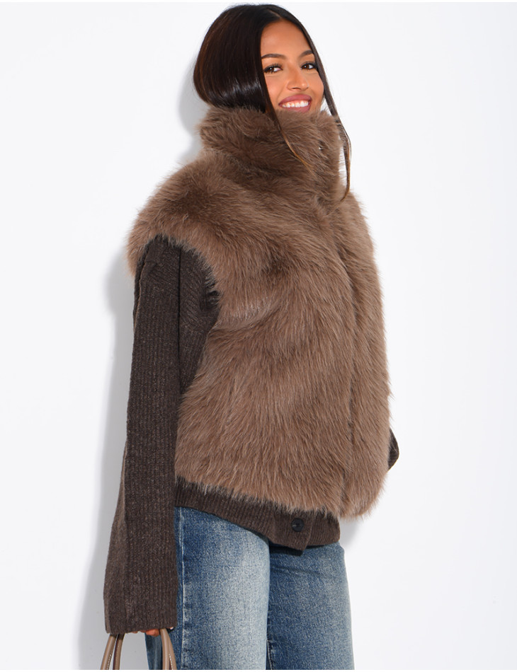 Ärmellose Jacke aus Kunstfell mit Stehkragen