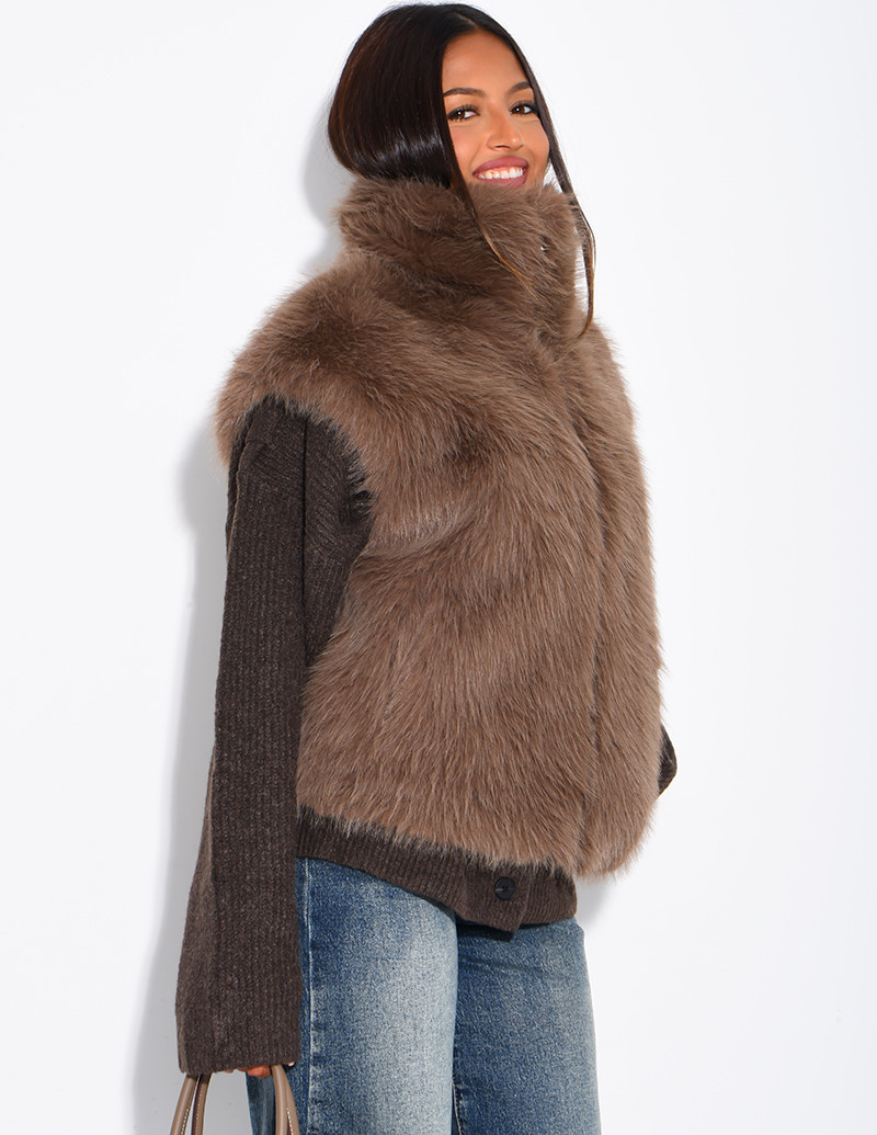 Ärmellose Jacke aus...