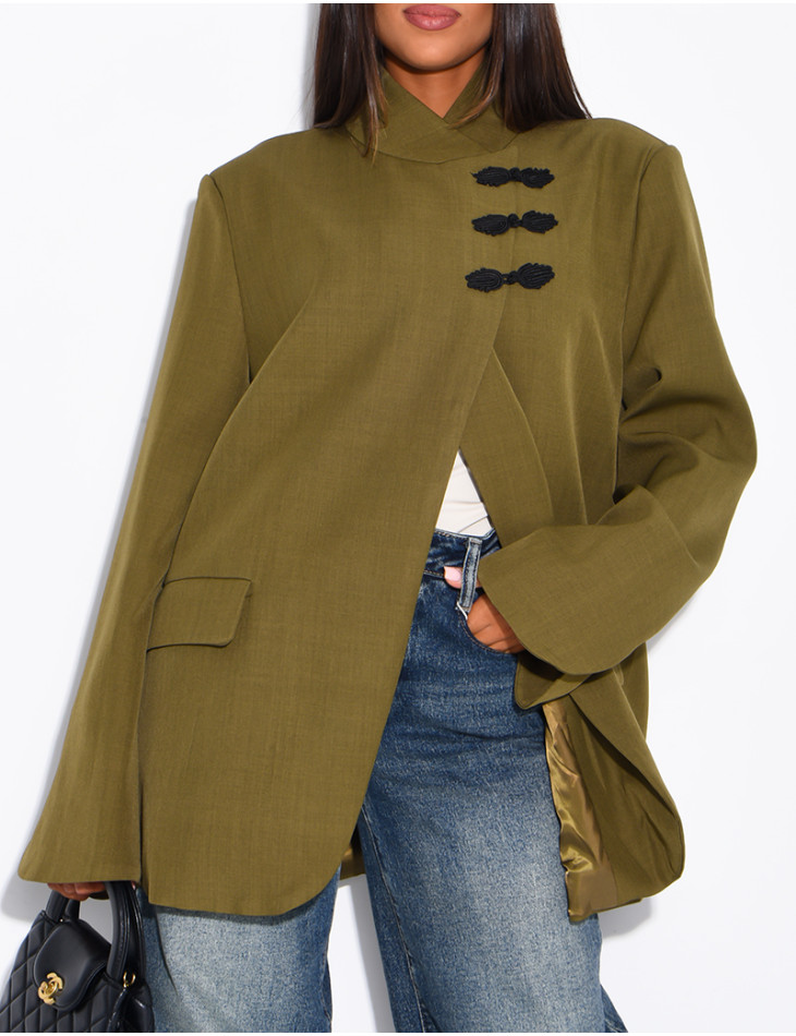 Blazer with Asian-style fasteners