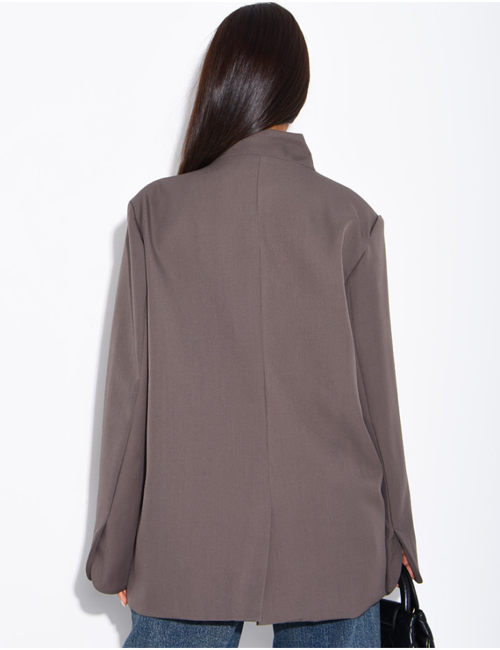 Blazer with Asian-style fasteners