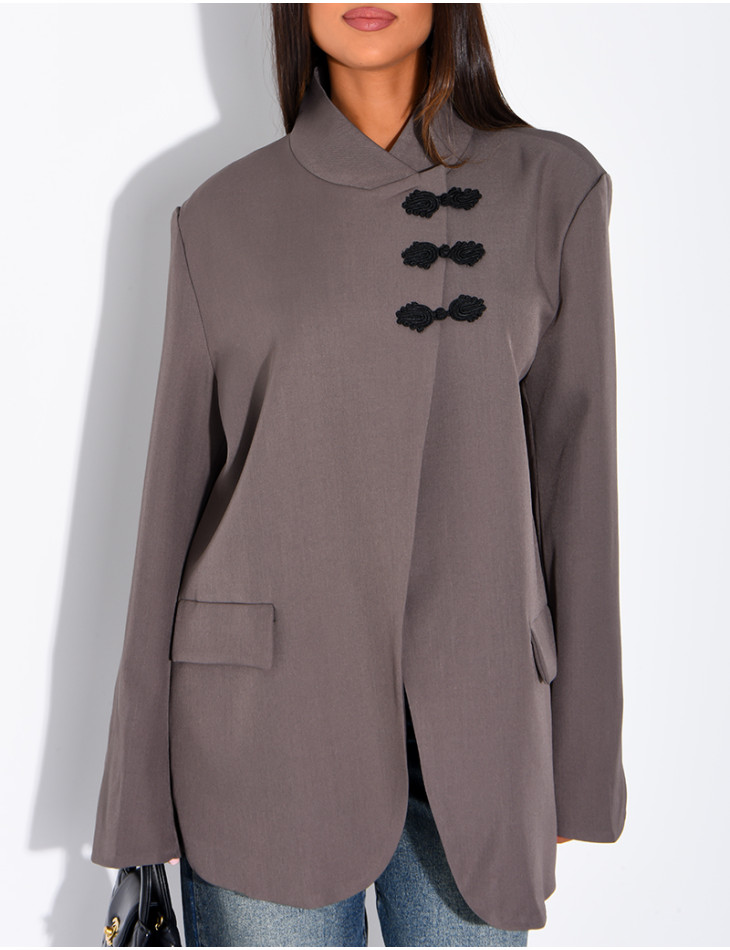 Blazer with Asian-style fasteners