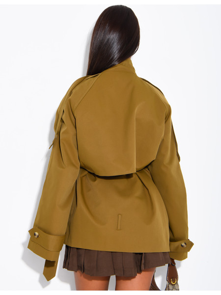 Halblanger Trenchcoat mit Gürtel an der Taille