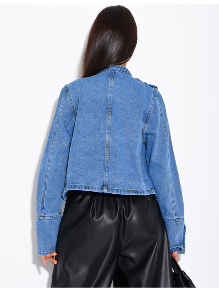 Jeansjacke mit Offiziersknöpfen