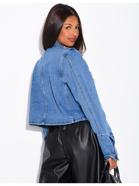 Jeansjacke mit Offiziersknöpfen